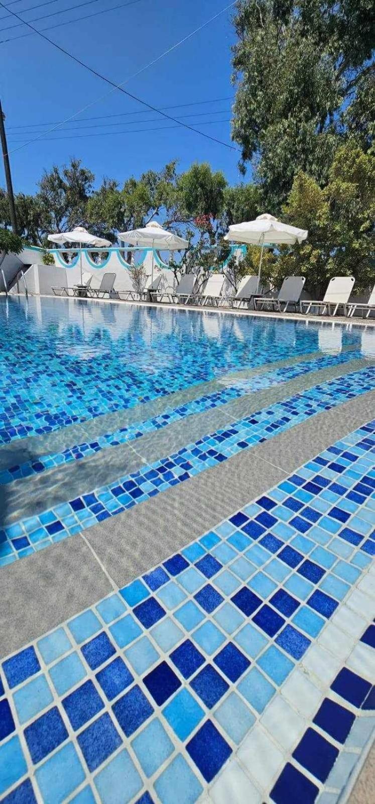 Hotel Palladion Karterados  Ngoại thất bức ảnh