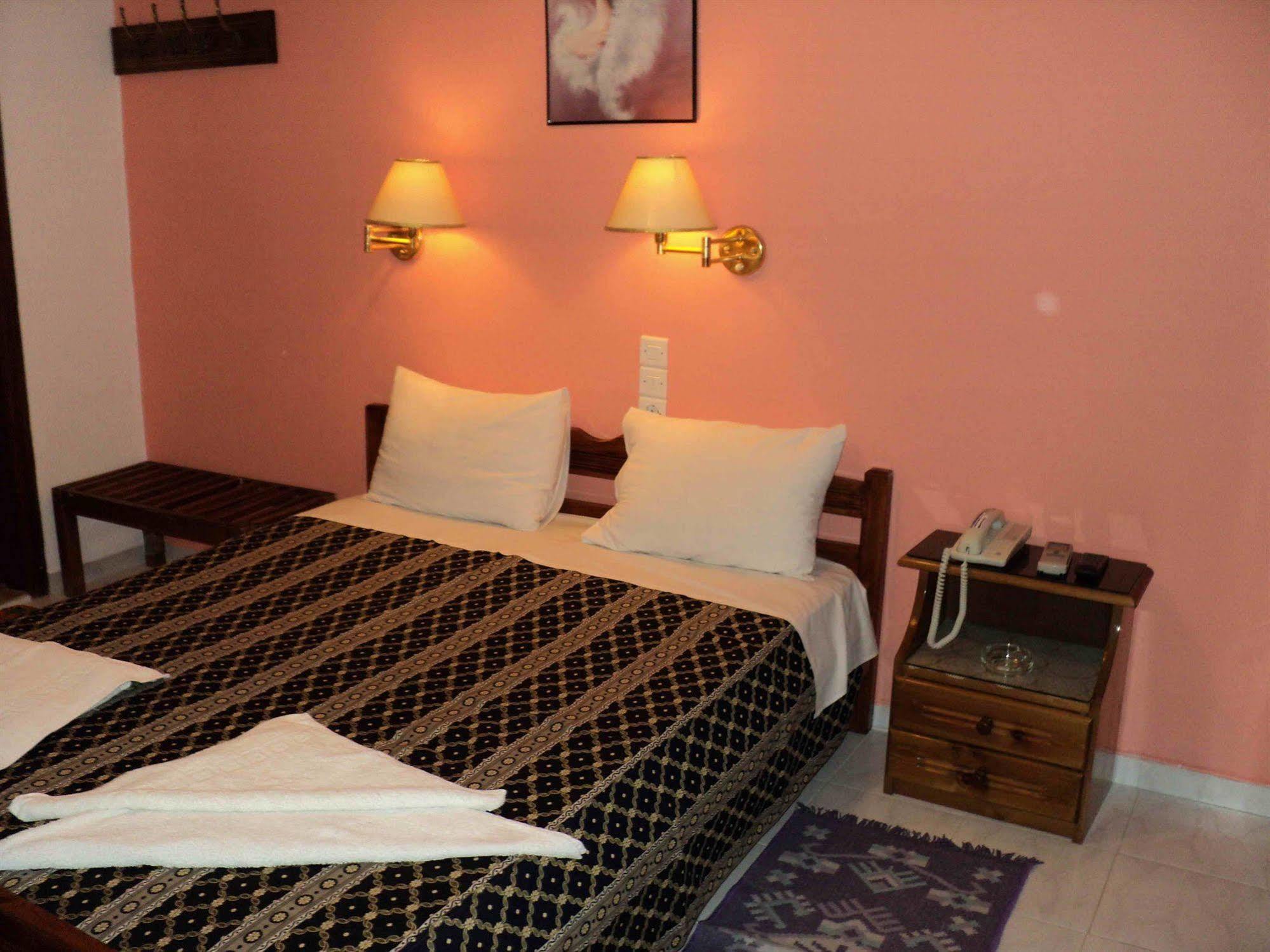Hotel Palladion Karterados  Ngoại thất bức ảnh
